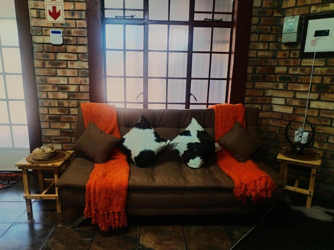 2K City Studios Not Self Catering Graskop Esterno foto