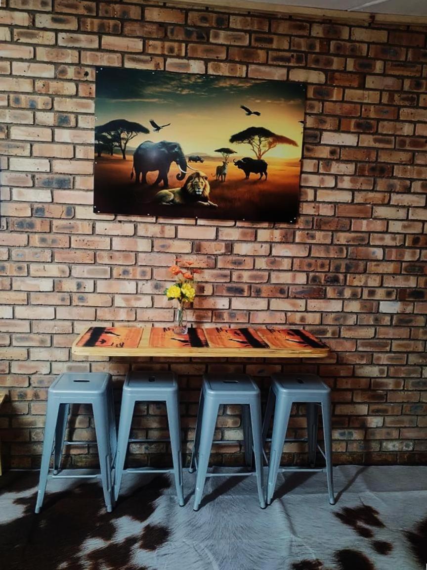 2K City Studios Not Self Catering Graskop Esterno foto
