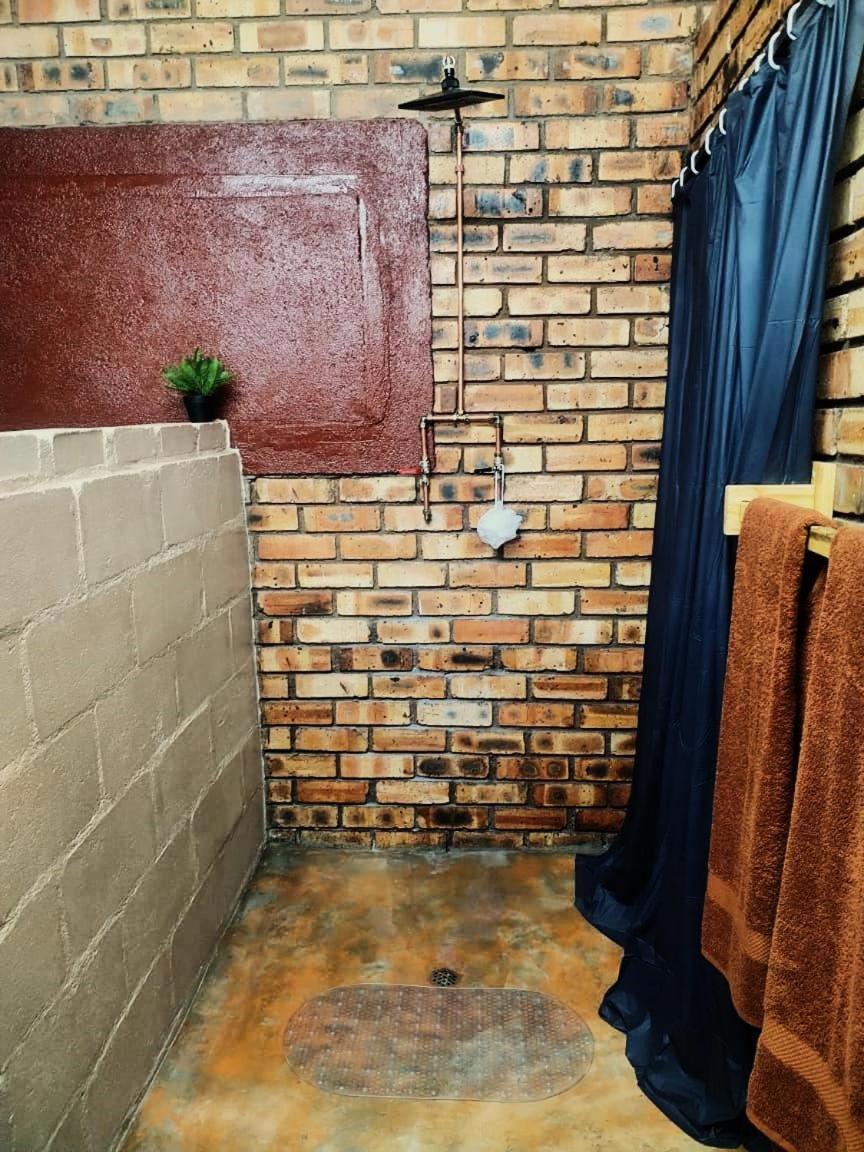 2K City Studios Not Self Catering Graskop Esterno foto