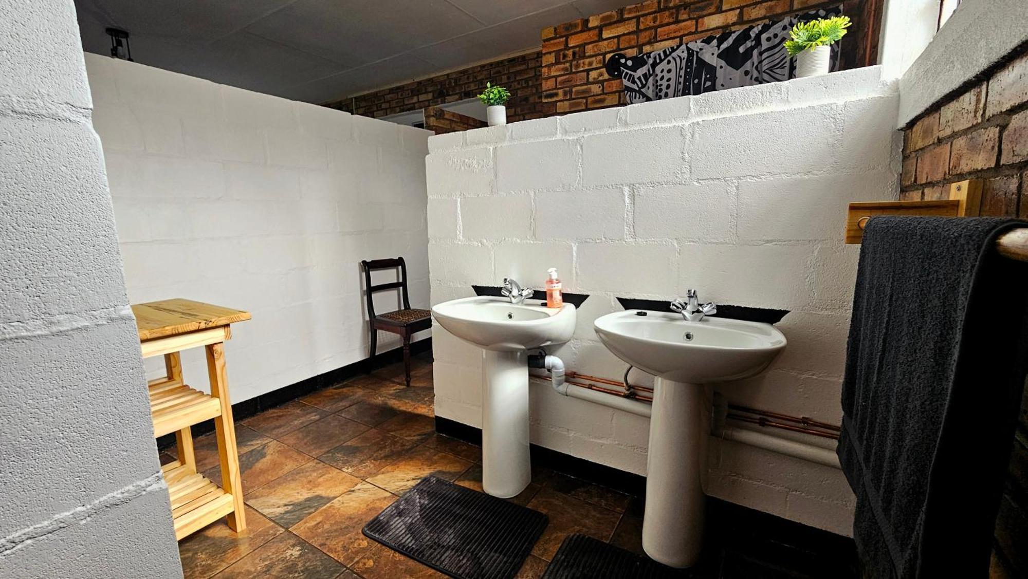 2K City Studios Not Self Catering Graskop Esterno foto